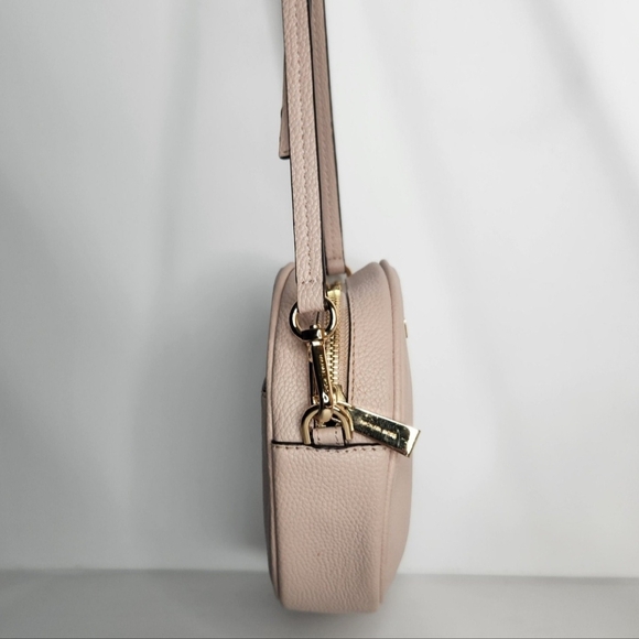 Michael Kors Pebbled Leather Canteen Crossbody Purse Blush Light Pink Gold Round - Picture 4 of 12